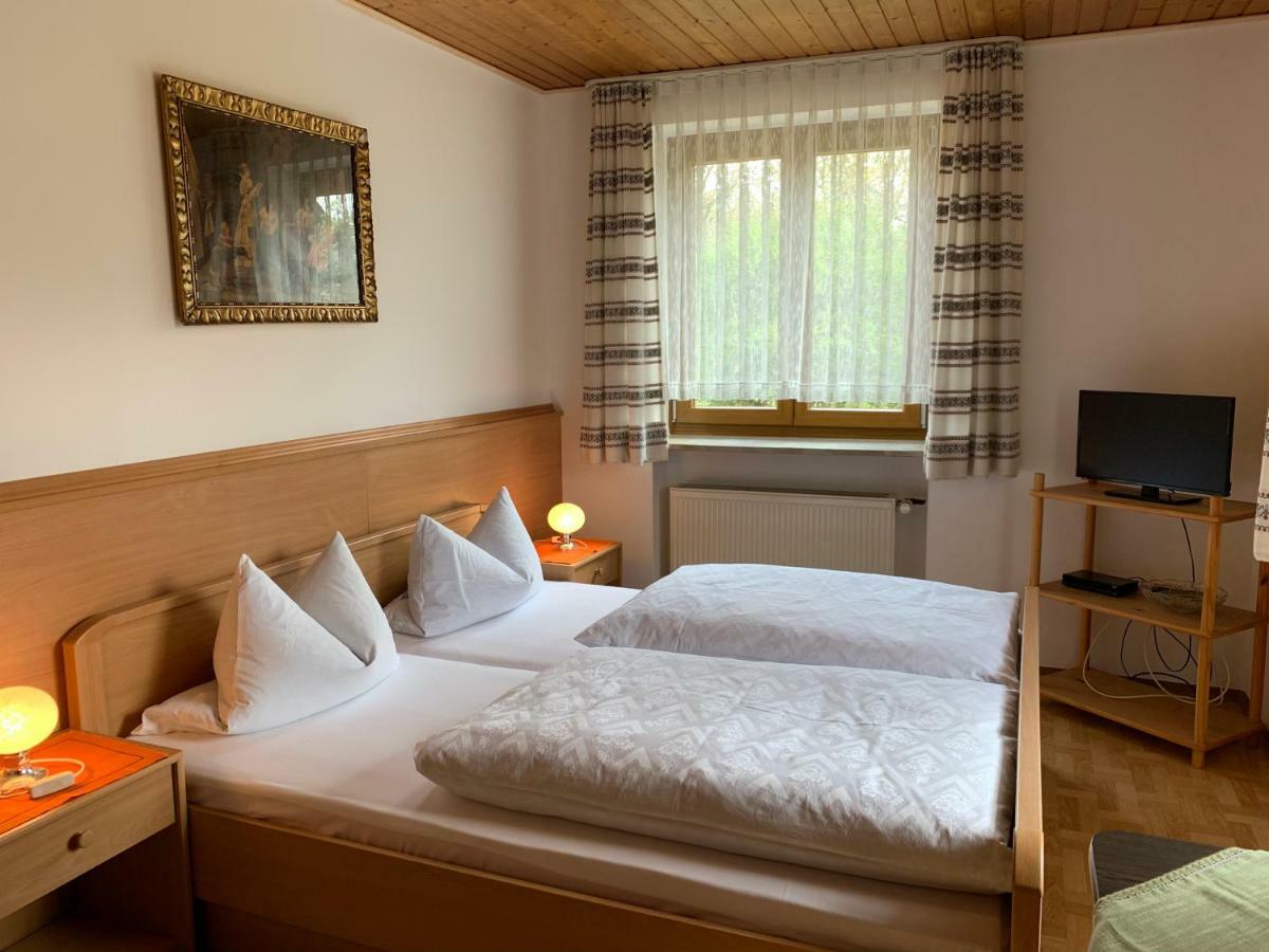 Hotel Hohe Tanne à Auerbach in der Oberpfalz Extérieur photo